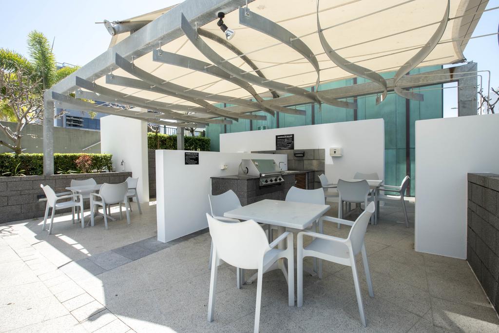 Aria Apartments Gold Coast Exterior photo